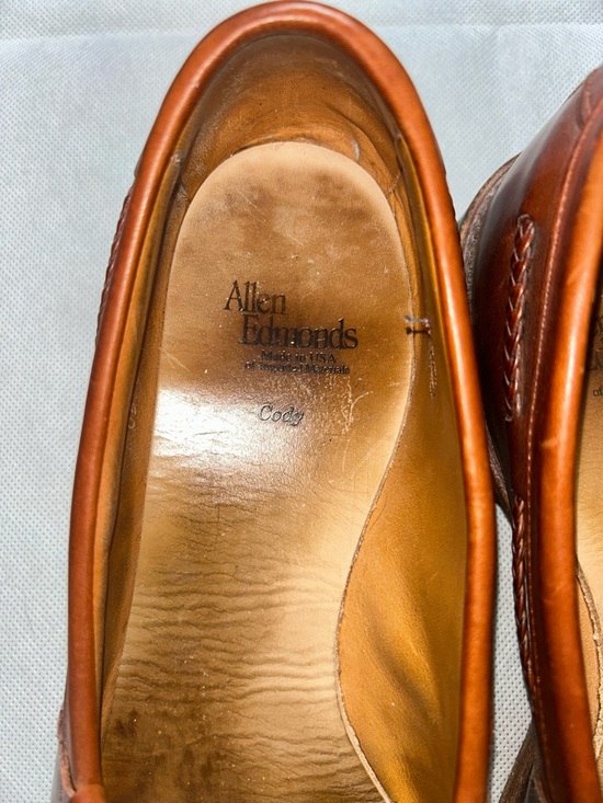 Allen Edmonds the “Cody” brown tassel front leather loafers size 10.5 B main image 7